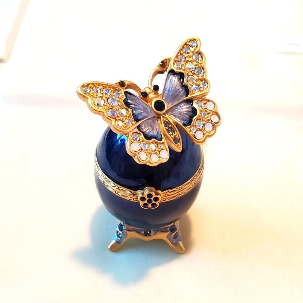 JAY STRONGWATER NEW BEAUTIFUL BUTTERFLY EGG SHAPED TRINKET BOX